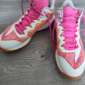 Moolah Women’s Basketball Shoes US Size 11
